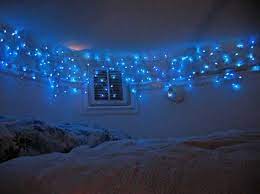 15 Creative Home Decorating Ideas With Christmas Lights Decorating With Christmas Lights Christmas Lights Frozen Room