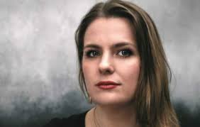 Robyn Lyn Evans, Tenor