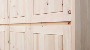 Wohnen kann so unterschiedlich sein! Kleiderschrank Aus Zirbenholz Massivholz Nach Mass