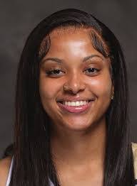 Arianna Simmons's Instagram, Twitter & Facebook