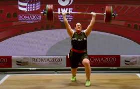 Die 43 jahre alte laurel hubbard aus neuseeland hieß früher gavin und ließ ihr geschlecht operativ ändern. Female Weightlifters Allegedly Told To Be Quiet When They Complain About Transgender Woman Laurel Hubbard Competing Against Them Laptrinhx News