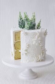 How To Make A Snowflake Winter Wonderland Cake In 2020 Snowflake Cake Winter Wonderland Cake Wedding Cake Vanilla