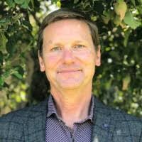 Dan Eslinger's Instagram, Twitter & Facebook