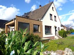 Die ortsansässigen beklagten den verlust des dorfcharakters, die neuen das fehlen jeglichen öffentlichen raumes in einem ort mit immerhin 10000 einwohnern. Haus Zum Verkauf 50997 Koln Rondorf Giesdorfer Strasse 40 Mapio Net