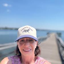 We are so proud of our founder/executive director Katie McGowan For being  recognized for her 20 years of commitment to teaching with Molloy College!  Pictured here with her son Daniel and the