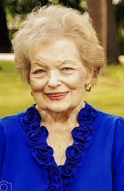 Amy Diffee's Instagram, Twitter & Facebook