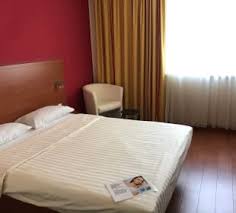 Towels, guest toiletries and a hair dryer are provided. Hotelbilder Star Inn Hotel Budapest Centrum By Comfort Budapest Holidaycheck