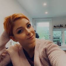 Louise Rohr's Instagram, Twitter & Facebook