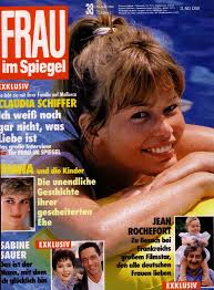 Claudia Schiffer Claudia Schiffer Christy Turlington Supermodels