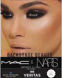 Come see us at @nordstrombeautybartoncreek next weekend! We'll have a fun  giveaway and some fall treats for you to try 🤤💕🧁