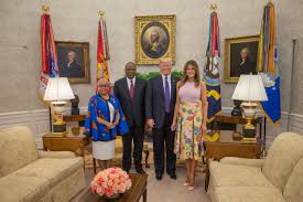 Africa president uhuru kenyatta was hosted for breakfast at odm leader raila odinga's home in bondo on friday. Uhuru Kenyatta In Historic White House Visit Allnet Africa