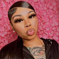 Lily Vasquez's Instagram, Twitter & Facebook