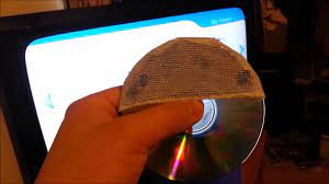 Wait until the disk is dried and then insert it into the wii console. Nintendo Wii Homemade Laser Lens Cleaning Disc Youtube
