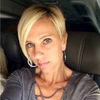 Rosemarie Navarrete's Instagram, Twitter & Facebook