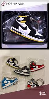 Jordan 1 Mid Patent Black White Gold On Feet Jordan Retro 1 5 Pack Assorted Colorway Jordan Retro 1 5 Pack A Keychains Assorted Color Way All Packs Include Premium S Jordan Retro 1 Jordan Retro Retro 1