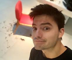 A namorada de felipe neto uma garota bonita loira de olhos azuis, felipe neto conseguiu uma garota lindíssima que deseja ser modelo eu os vi na praia. Felipe Neto Bio Facts Family Life Of Brazilian Vlogger Comedian