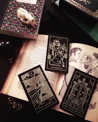 Horoscope & zodiac · love & compatability · professional astrologers Golden Thread Tarot Deck Golden Thread Tarot Tarot Decks Modern Tarot Deck