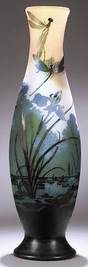 Art Nouveau Vase Libellule Et Iris Emile Galle Vers 1890 Glass Art Art Glass Vase Art Nouveau Design