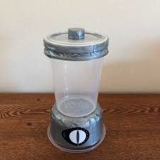 ricoさんはinstagramを利用しています 手作りおもちゃのブレンダー ミキサー の作り方 複数件お問い合わせを頂いたので またいつか投稿しますと言いながら放置したまま すみません 材料は 100円shopで daiso の フードコンテナ