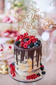 Sweet Table Mit Hochzeitstorte Fur Hochzeit In Rosa Und Gold Hochzeitstorte Torte Sweettable Aliceimwund Tropfkuchen Beste Geburtstagskuchen Hochzeitstorte