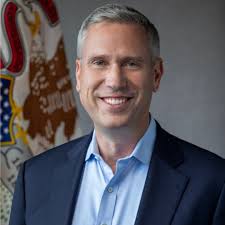 Congratulations to Andrew Kearney, Edward Seol, Asher Noel, and Brandon  Lee. Thanks to great coaching by New Trier Faculty Ms. Niemi, yesterday's  victory marks the second big win for New Trier Econ