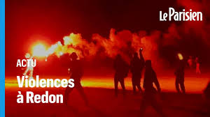 Intervention des forces de l'ordre pour évacuer le site 2 minutes réservé aux abonnés. S4ow60lmpcowxm