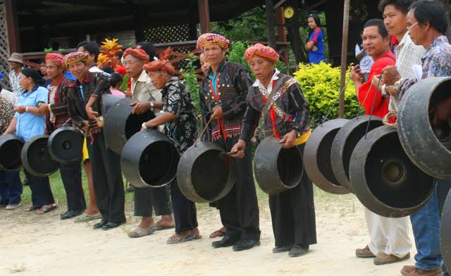 Gong of Sabah and Gong Making in Kg. Sumangkap - MySabah.com