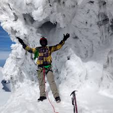 Lying slightly north of the equator, Travel Advise To Trek Rwenzori Mountains Rwenzori Mountaineering Service