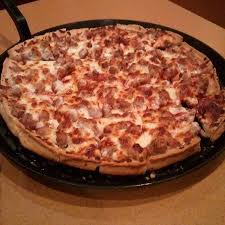Home Run Inn Pizza Images Pepperoni And Sausage Pizza At Home Run Inn In Addison Il No Cook Meals Food I Love Pizza