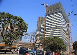 Theo chính phủ myanmar, việc tăng thuế là để gia tăng nguồn thu cho ngân sách cũng như kiềm chế giá nhà, tạo điều kiện cho người có thu nhập thấp có đối với các dự án nước ngoài có quy mô lớn như myanmar center của tập đoàn hoàng anh gia lai (hagl), chính sách thuế này là tin không vui. Cáº­n Cáº£nh Khá»'i Tai Sáº£n Khá»§ng Cá»§a Báº§u Ä'á»©c á»Ÿ Myanmar