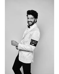 Actress genelia d'souza is celebrating her 34th birthday on thursday. Riteish Deshmukh