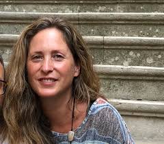 Eequ · After school. In place of school. Beyond school.