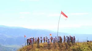 Bandera usa is a quality manufacturer of fine leather and synthetic hunting and trap shooting accessories. Tribun Wiki Omk Paroki Tilir Matim Kibarkan Bandera Di Puncak Bukit Golo Lomes Pos Kupang