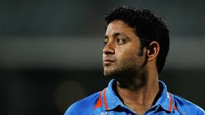Piyush is an indian cricketer.he is a left handed batsman and his bowling style is right arm leg break.piyush chawla had played in both international and junior national team of india. Piyush Chawla Wiki Age Bio Height Girlfriend Affairs Worth Assets The Viral Blaze