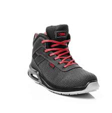 Safety shoes and work shoes to ensure your feet are perfectly protected in every working environment. Safety Footwear Personal Protective Equipment Giss