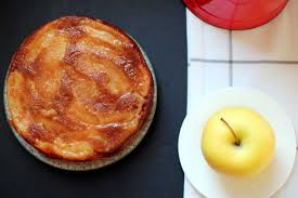 Gateau Fondant Aux Pommes L Invisible Royal Chill Blog Cuisine Voyage Et Photographie Gateau Fondant Aux Pommes Fondant Aux Pommes Desserts Aux Fruits