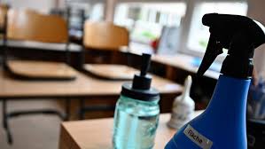 «abbiamo collaborato», rincara la dose il ministro, «ma ora è arrivato il tempo di tornare in classe. Il Ritorno A Scuola Il 7 Gennaio Non E Una Certezza