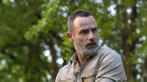 42 دقيقة يستيقظ ضابط الشرطة (ريك) من الغيبوبة التي كان بها لعدة أشهر نتيجة. Andrew Lincoln Teases The Walking Dead Movies And Potential Return To The Main Tv Series Gamesradar