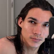 _soycarlitos_c (@_soycarlitos_c)