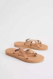 Lavanya Manickam BJ mirror view