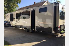 Instant mobile house two bedroom double loft park models for sale: Montana High Country Fifth Wheel Rv For Rent 672 Agreatertown