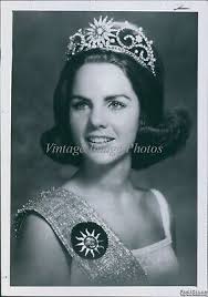 1972 Photo Kitty Jane Wilkerson 1969 Sun Goddess Tiara Sash Sun Emblem 5X7 