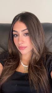 Hi can anyone help where can I go I need shoes for my kids please I'm tight 