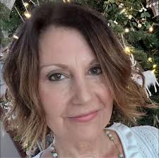 PLEASE SHARE! My name is Snickers. My caregiver just passed away and I am  searching for my new family to love me. I am a 15-year-old 16 hh Quarter  Horse/cross and I