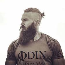 It became popular in the 1990s and remains so to this day. Beard Fade Styles Shaved Sides With Thick Beard Hair And Beard Styles Best Beard Styles Faded Beard Styles