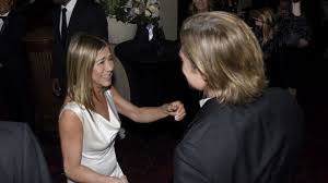 Jennifer aniston and brad pitt got reacquainted in a virtual wet dream, and if you think that's awesome. Suss Jennifer Aniston Schwarmt Von Ihrem Ex Mann Brad Pitt Promiflash De