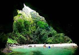 Cruise by iconic longtail boat to the 4 islands near koh lanta. Koh Lanta 4 Island Speed Boat Tour