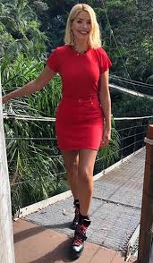 Is back for 2018 without ant mcpartlin. Holly Willoughby Does I M A Celebrity In Style Fashion Advice