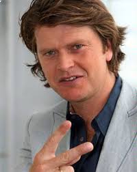 De italiaanse burgemeester droeg een sjerp en las enkele verplichtingen ze steunden haar door er te zijn, tijn van erven dorens leeftijd. Who Is Selly Vermeijden Dating Selly Vermeijden Boyfriend Husband