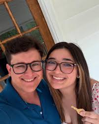 Let me introduce you to my fiancé! Hunter, I am so blessed to be doing this  life with you. I love you🤍